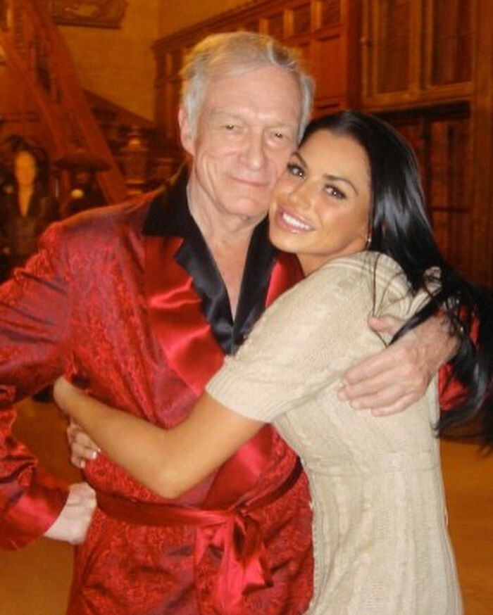 Ex-Playboy Model Who Lived With Hugh Hefner In His $100M Mansion Is Now Homeless, Sleeps In A Tent