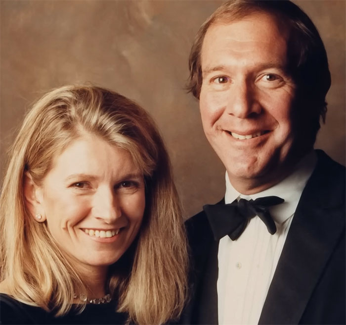 Martha Stewart Says Keeping Decades-Long Affair Secret During Her Marriage Was "Very Easy"