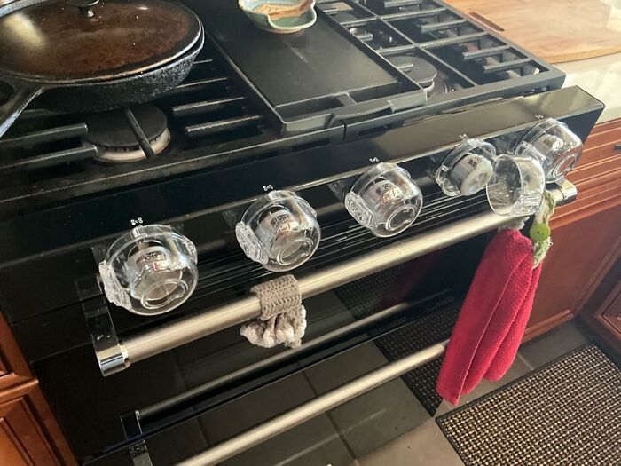 Prevent Tiny Hands From Turning Up The Heat With Stove Knob Covers 