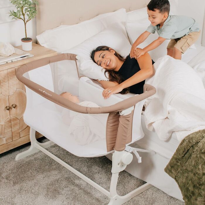 Sleep Soundly With Baby By Your Side In The Bedside Sleeper & Baby Bassinet 