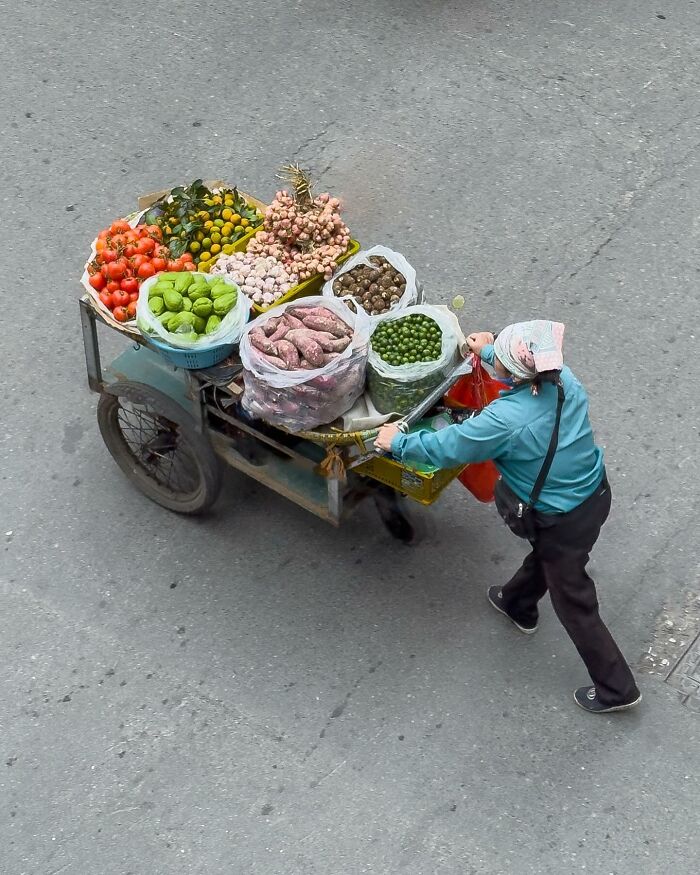 Trung Dong's Portraits Of Hanoi's Fruit Merchants (9 Pics)-Interview