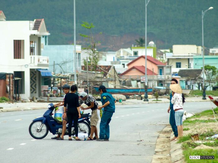 People Use Motorbikes To Carry Sand Home