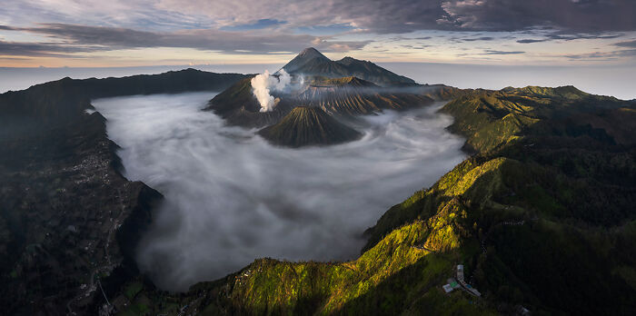 "The Volcanoes Theatre" By Fikri Muharom, Indonesia