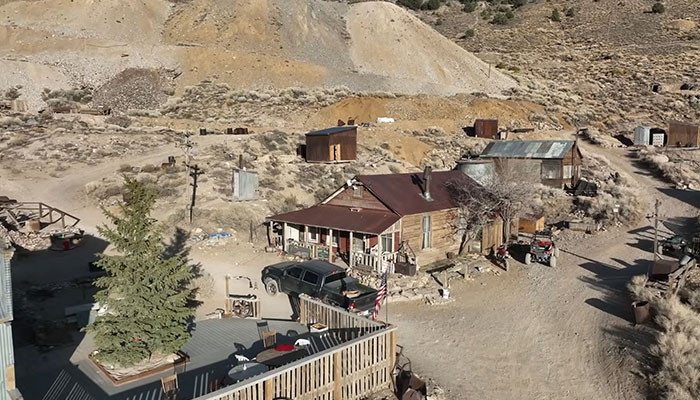 Man Documents Changes He’s Made In Ghost Town He Bought For $1.4 Million