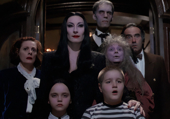 Cast of 1991's ‘The Addams Family’ Reunites For The First Time In Years: “Now I Wanna Cry”