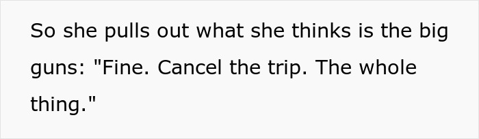 Karen Demands Entire Flight Be Canceled, Manager Doesn’t Blink An Eye And Cancels Her Ticket