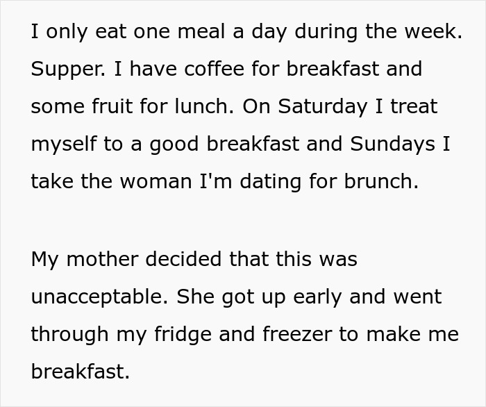 Guy Tells Mom To Get Out After She Wastes Months Of His Food, Mom And Sister Furious