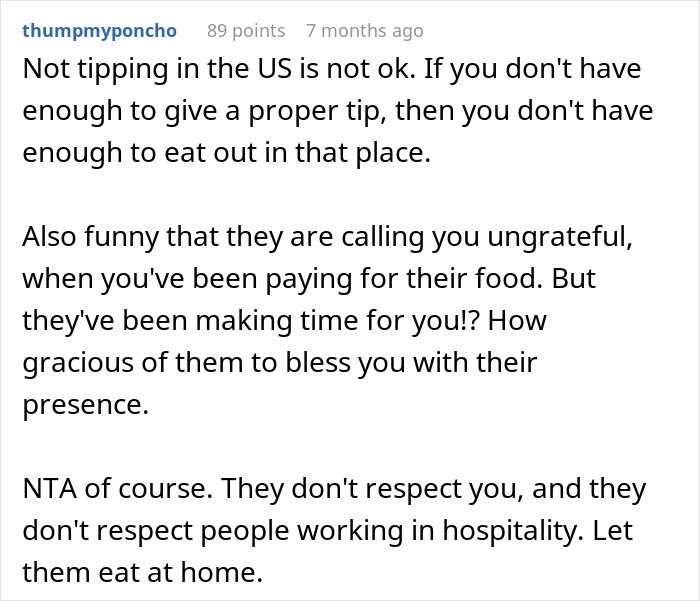 Reddit comment discussing tipping norms and respect in hospitality.