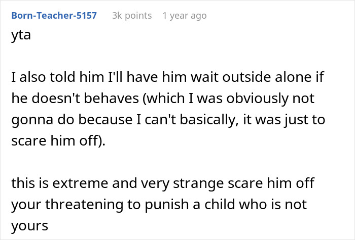 Kid Keeps Running And Screaming In A Restaurant, 21YO Tells Him To Stop, Mom Is Livid