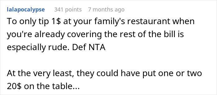 Reddit comment about tipping $1 at a restaurant, calling it rude and suggesting better tipping.