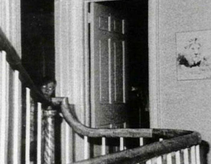 Amityville Ghost - 1976