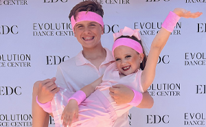 Teen Comes Out To Dance With His Little Sister When Dad Can’t Make It To The Father-Daughter Dance