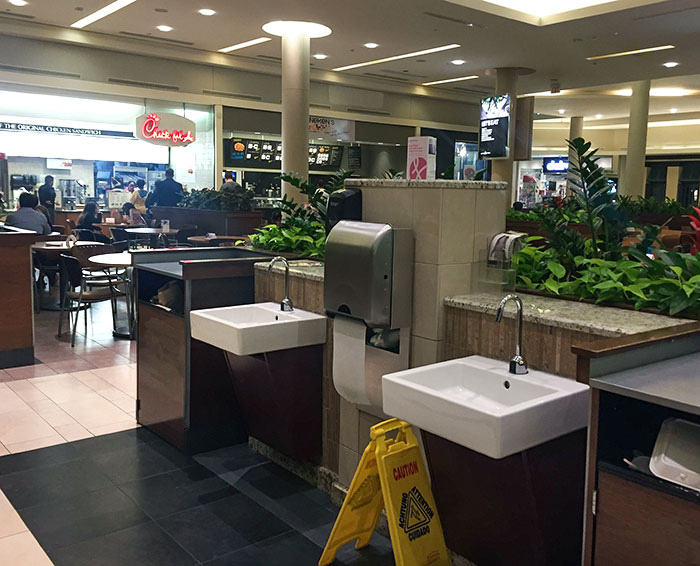 This Mall Food Court Has A Station To Wash Your Hands