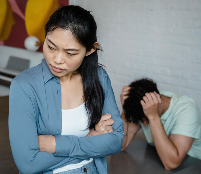 Fiancée Overhears Man's Locker Room Talk About Avoiding Marriage, She Ends Their 4-Year Engagement 