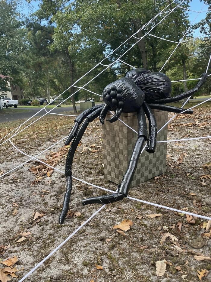 Halloween-Graveyards-Displays-Pics