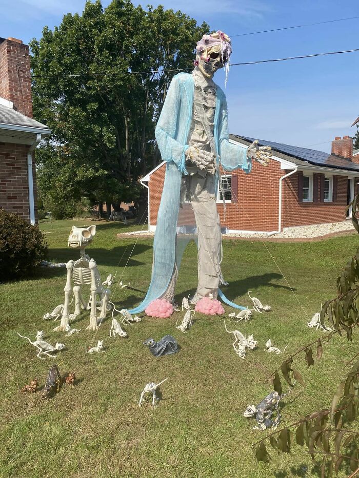 Halloween-Graveyards-Displays-Pics