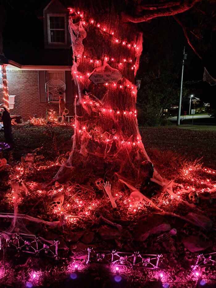 Halloween-Graveyards-Displays-Pics