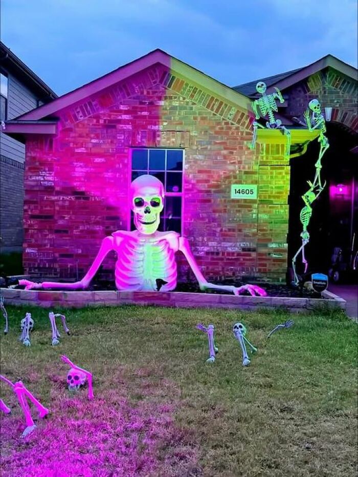 Halloween-Graveyards-Displays-Pics