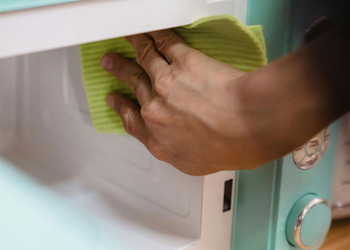 Professional House Cleaners Name 30 Things People Really Need To Clean In Their Home But Don’t