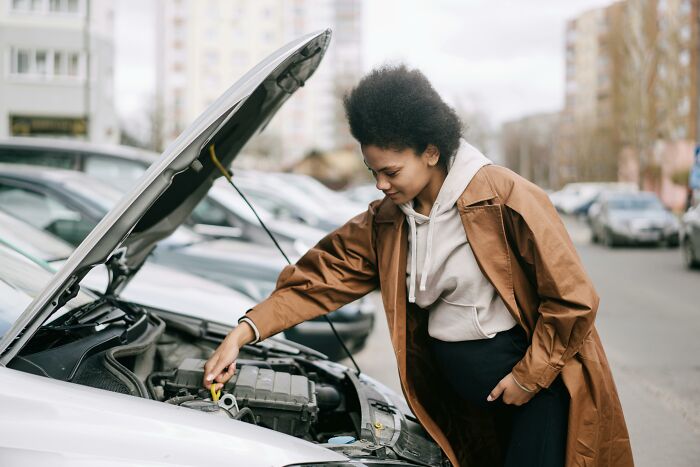 Man Snaps When Partner Asks Why He Won't Learn How To Drive, She's Sick Of Doing It All Alone