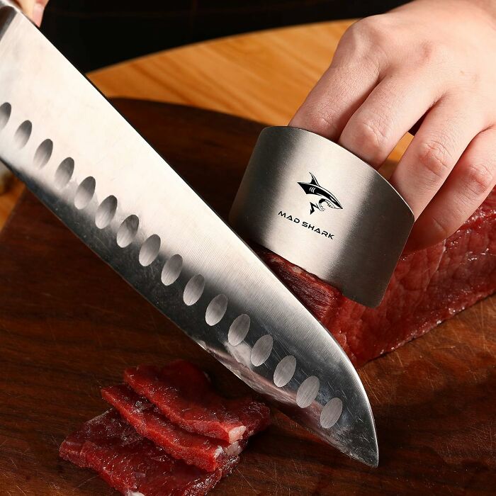 Say 'Goodbye' To Accidental Fingertip Amputations And 'Hello' To Confident Chopping! A Stainless Steel Finger Protector Is An Essential Piece Kitchen Safety Gear 