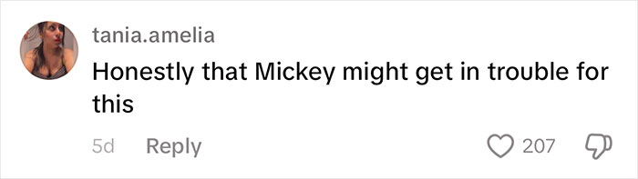 Dad’s Being Neglectful Towards Own Kid At Disneyland, Gets Unexpectedly Called Out By Mickey Mouse