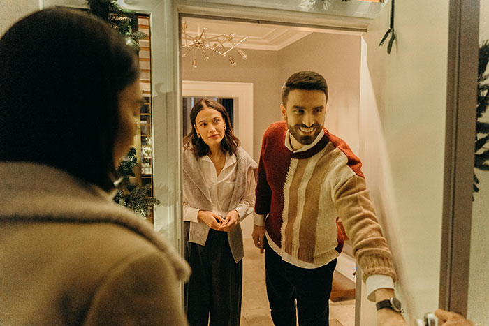 Neighbor Does Laundry After Midnight, Person Makes Sure His Clothes Are Not Washed