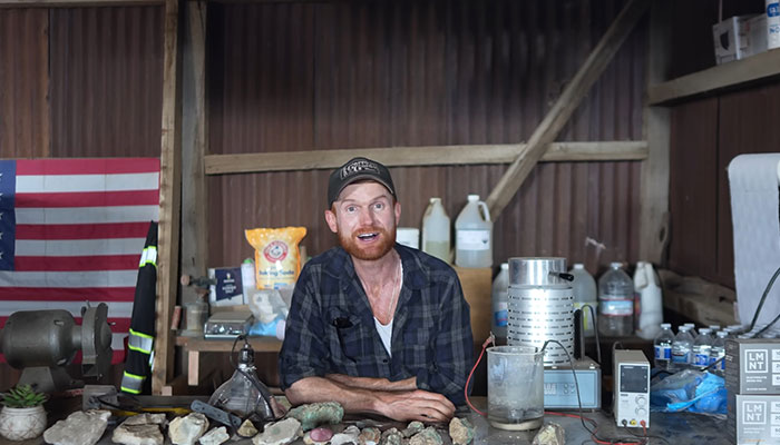 Man Documents Changes He’s Made In Ghost Town He Bought For $1.4 Million