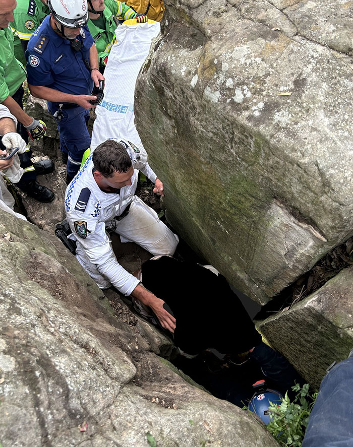 "Lucky" Woman Trapped Upside Down For 7 Hours Between Boulders After Trying To Recover Her Phone