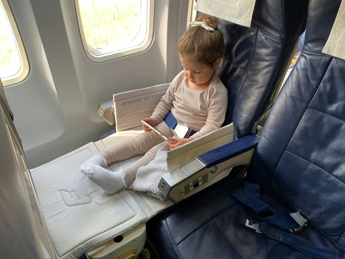 Ryanair Doesn’t Let 4YO Sit With Parents, Flight Turns Into Nightmare, Parents Are Livid