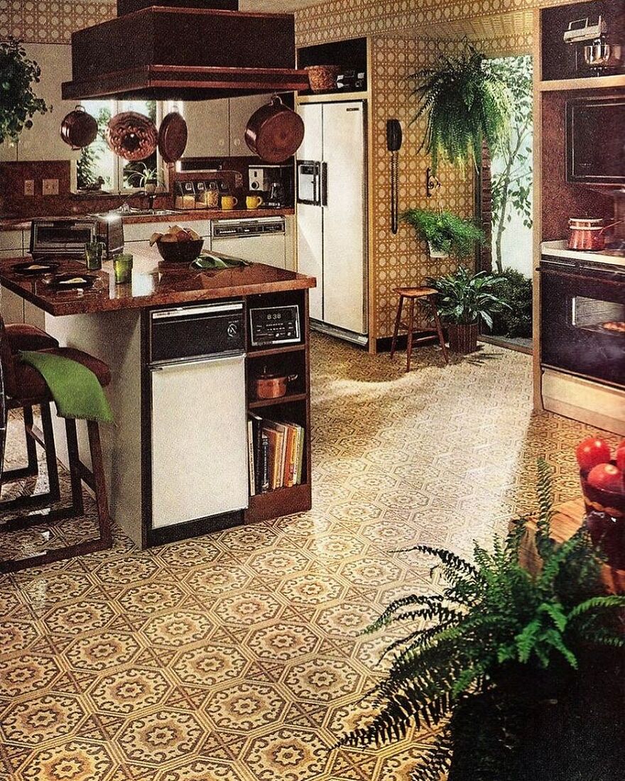 A 1980s Kitchen Kind Of Similar To The One In Poltergeist (1982)