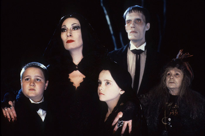 Cast of 1991's ‘The Addams Family’ Reunites For The First Time In Years: “Now I Wanna Cry”