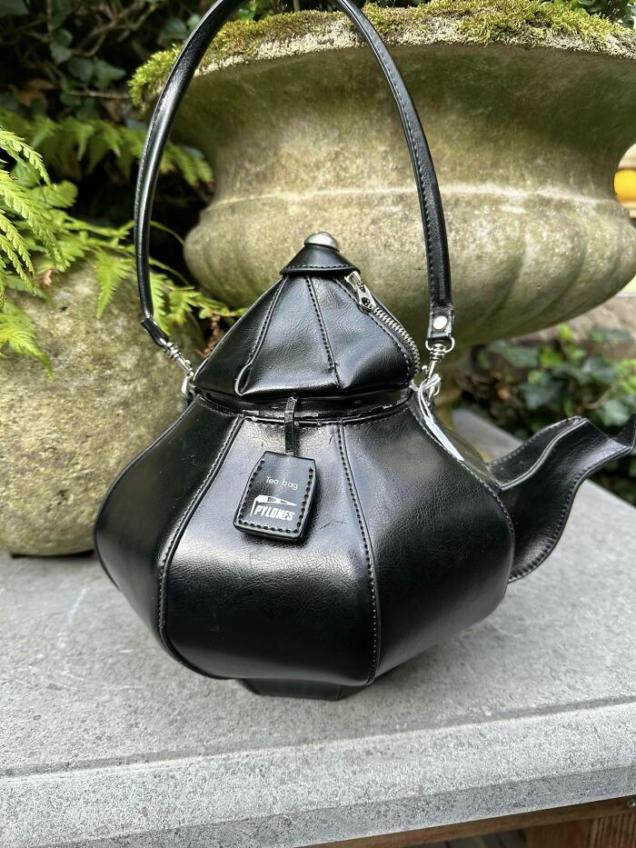 Found This Teapot Purse At My Local Thrift Store For €6. Well That’s My Cup Of Tea