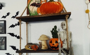 Hey Pandas, Share How You Decorated Your Home For Halloween