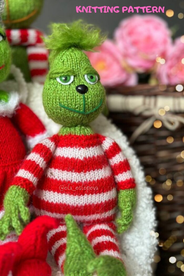 My 10 Christmas-Themed Knitting Patterns