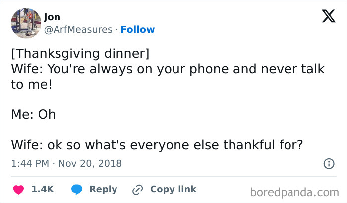 Tweet about a funny Thanksgiving dinner conversation; highlights phone usage during the meal.