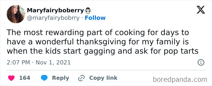 Tweet about kids preferring Pop-Tarts over Thanksgiving dinner, adding a humorous touch to holiday cooking.