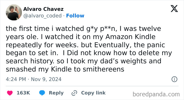 Tweet by Alvaro Chavez about funny Kindle incident, relating to online panic and destruction.