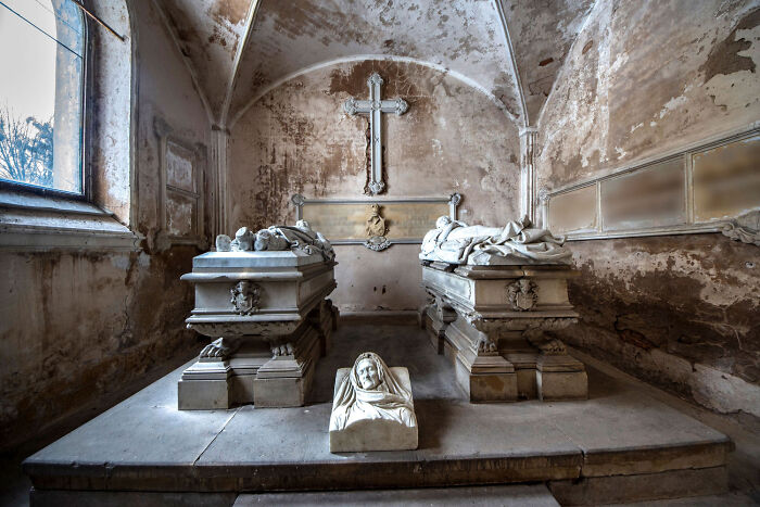 Crypt In An Abandoned Palace, Poland