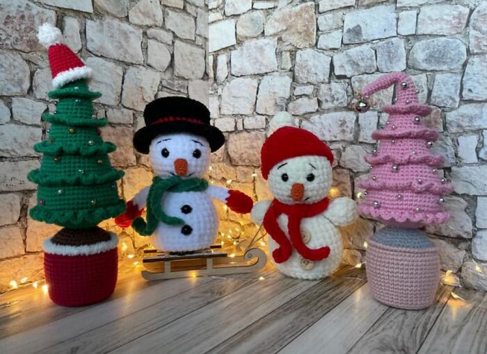 Chill Out! These Snowmen Are Bringing The Frosty Fun!