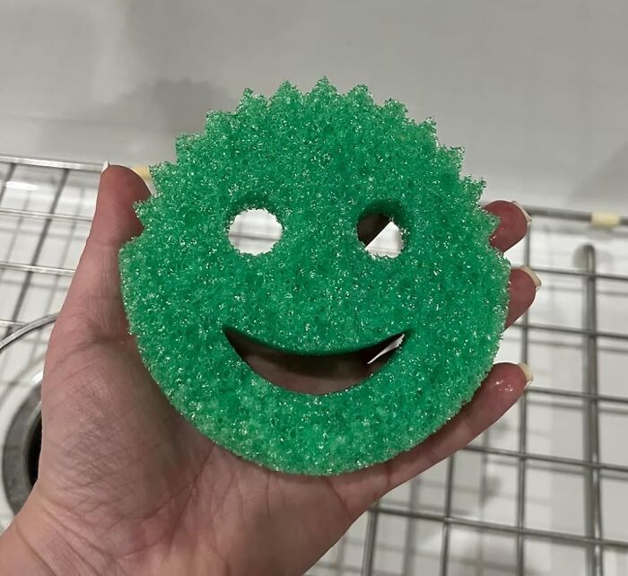 Tackle Tough Messes And Grime With The Iconic Scrub Daddy Sponges