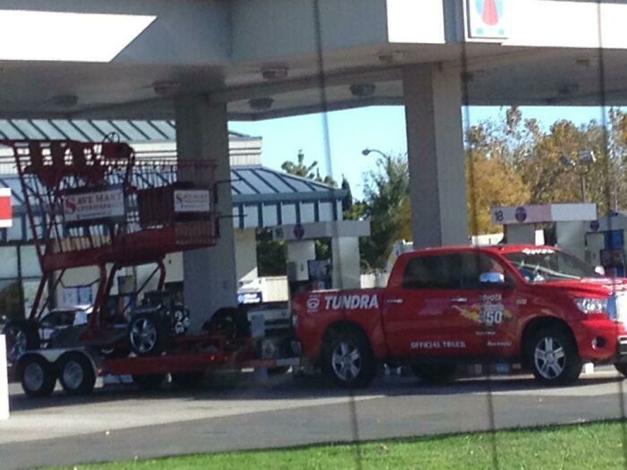 This Guy Is Taking His Black Friday Shopping A Little To Seriously