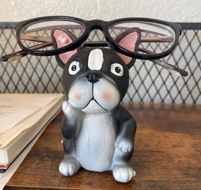 Paws-Itively Prop Up Your Specs With The Cute Doggy Glasses Stand, A Pup-Tastic Way To Keep Your Glasses Safe And Your Workspace Adorabl