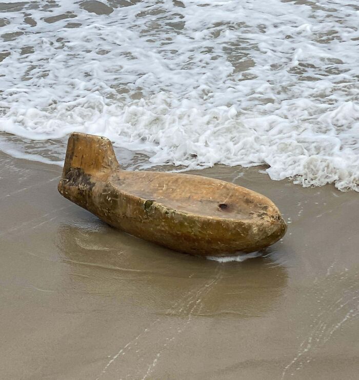 This Washed Up On The Beach. Is Very Heavy But Seems To Barely Float. It Is About The 3-4 Feet Long And Looks Like Fiber Glass On The Outside But Not Completely Sure