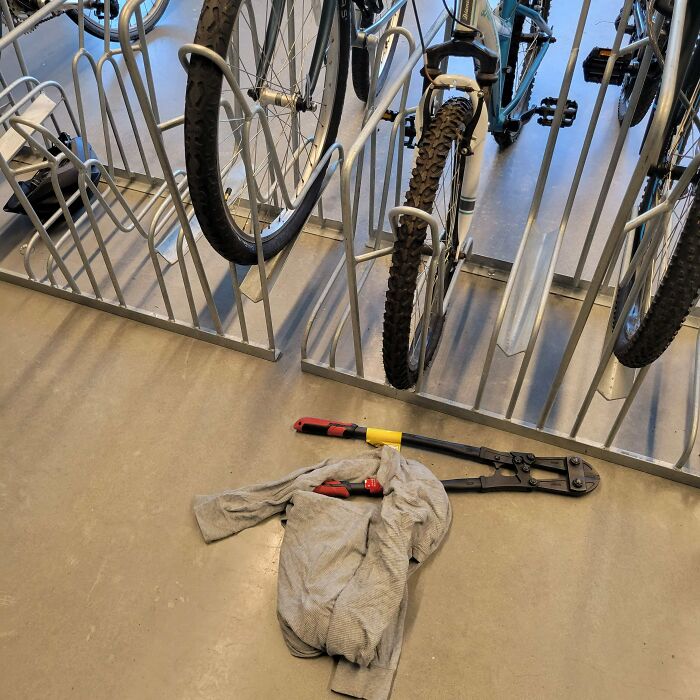 Bought A $2500 E-Bike Two Weeks Ago. Locked It Up In My Apartment Building's "Secure Storage Room". Walked Downstairs Today To See This Where My Bike Was