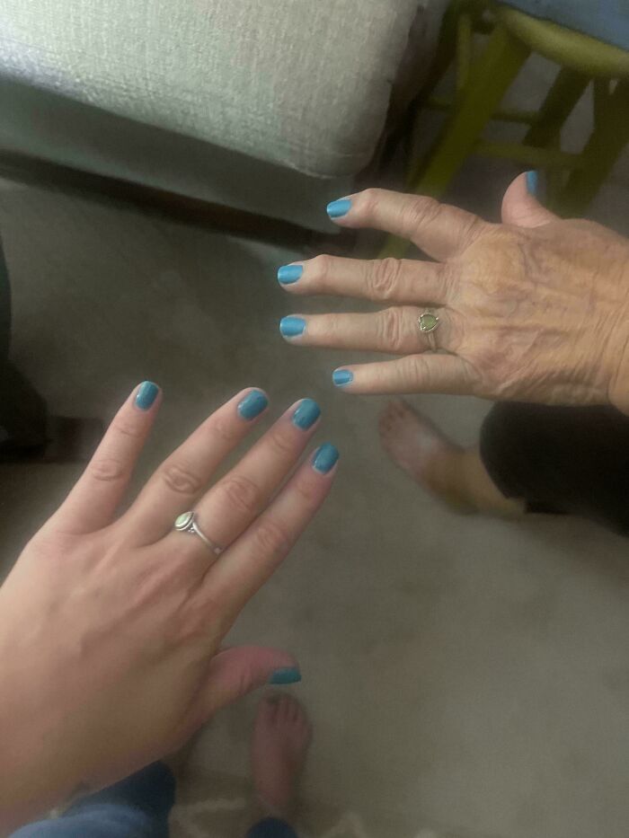 My 74 Year Old Neighbor Asked Me To Paint Her Nails… I Asked Her What Color She Said “I Want That Color!!” Now We Match LOL 