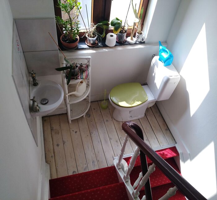 The 'Bathroom' In My Airbnb Will 100% Result In The Worst Encounters With The Host