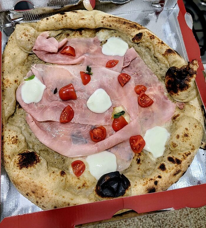 I Paid 16 Euros For This Pizza