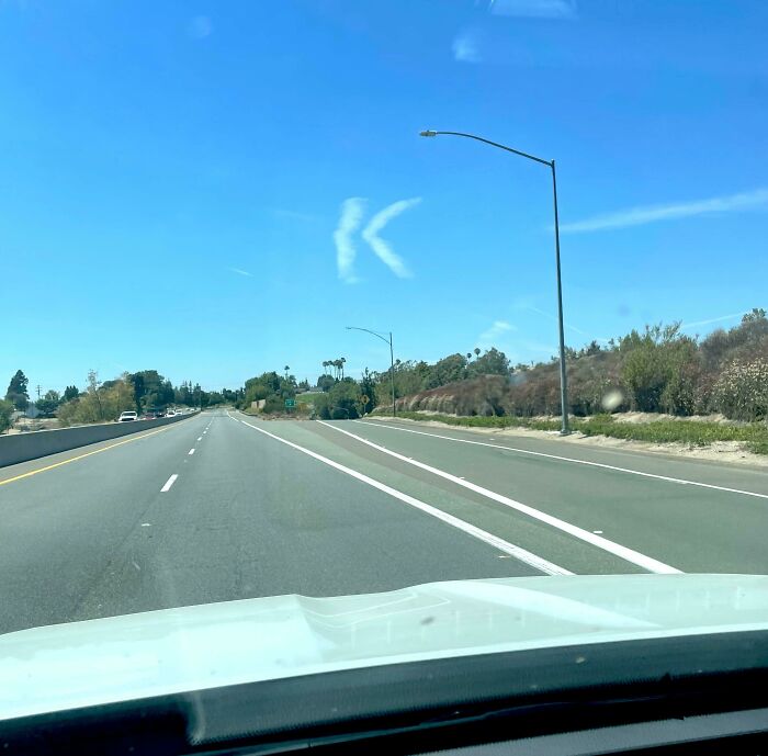 K Shaped Cloud