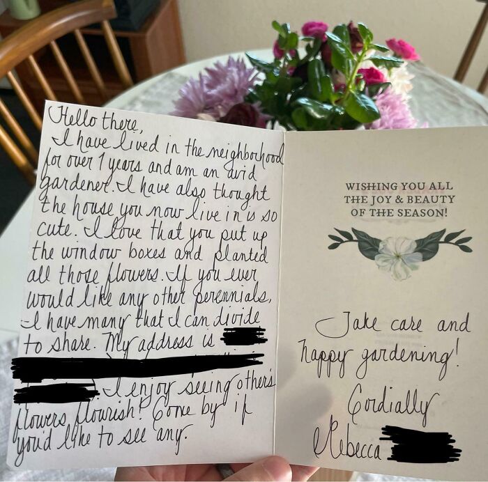 A Wholesome Neighbor Unexpectedly Sent My Wife This Card… She Hasn’t Stopped Smiling Today